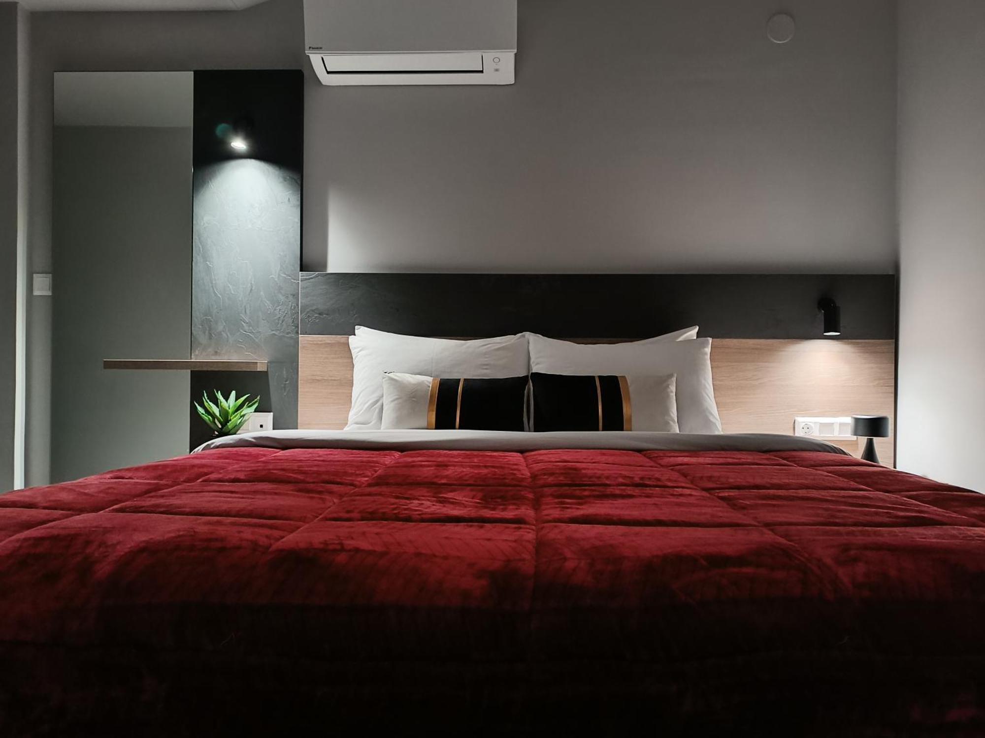 Elizabeth Queen Luxury Rooms Паралия-Катерини Экстерьер фото