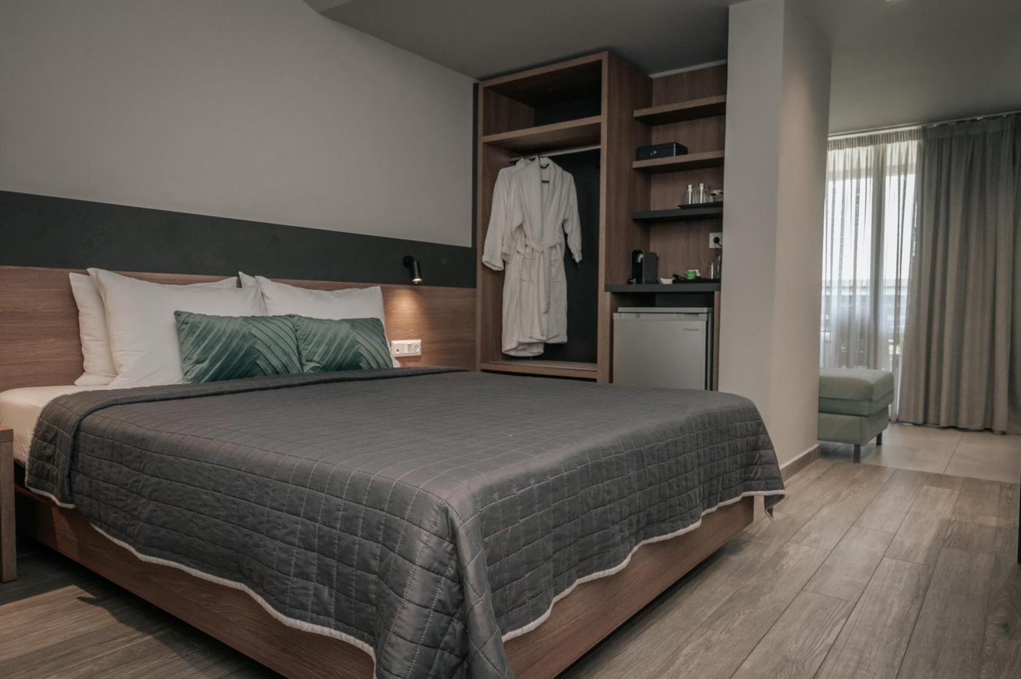 Elizabeth Queen Luxury Rooms Паралия-Катерини Экстерьер фото