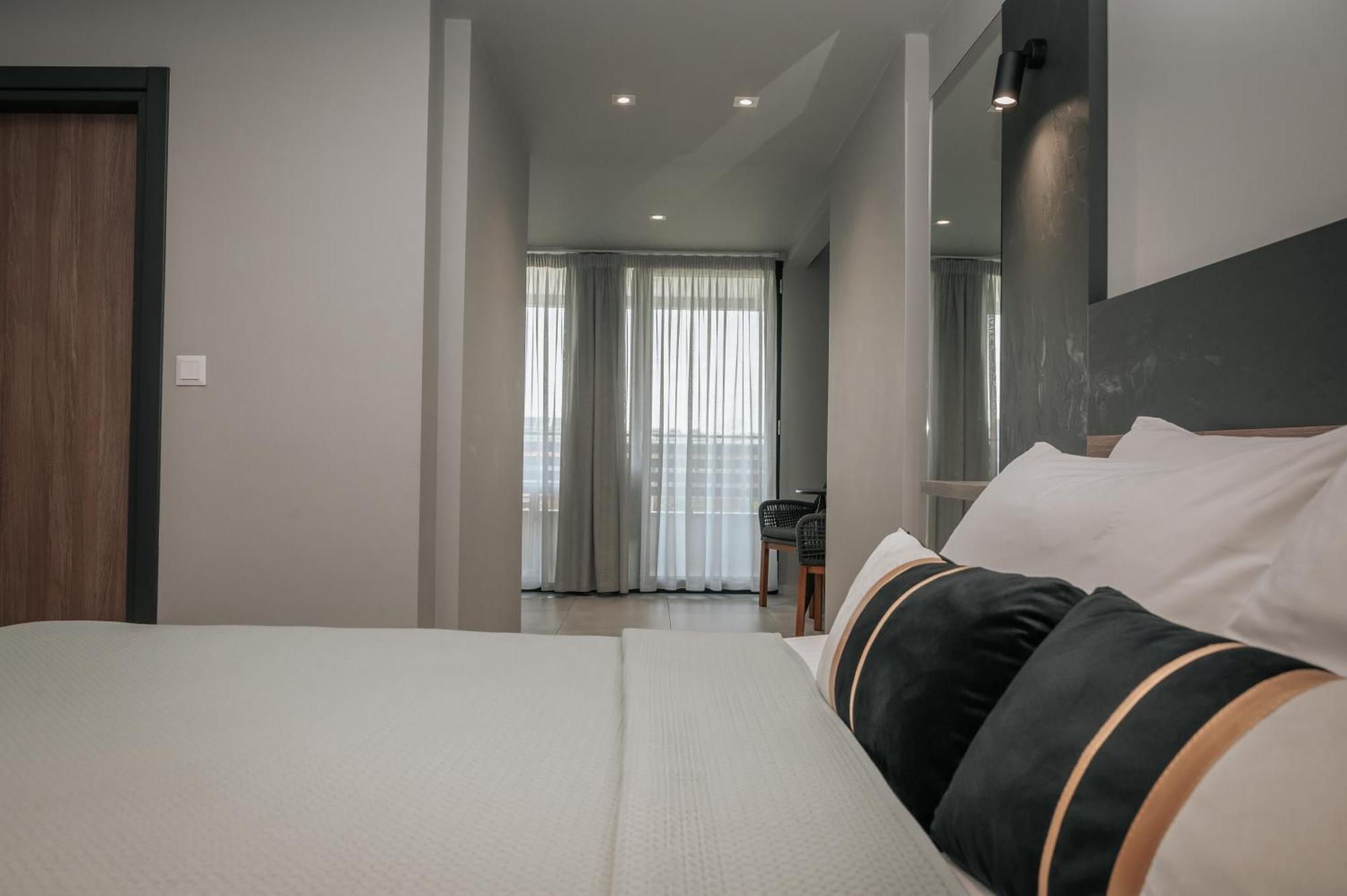 Elizabeth Queen Luxury Rooms Паралия-Катерини Экстерьер фото