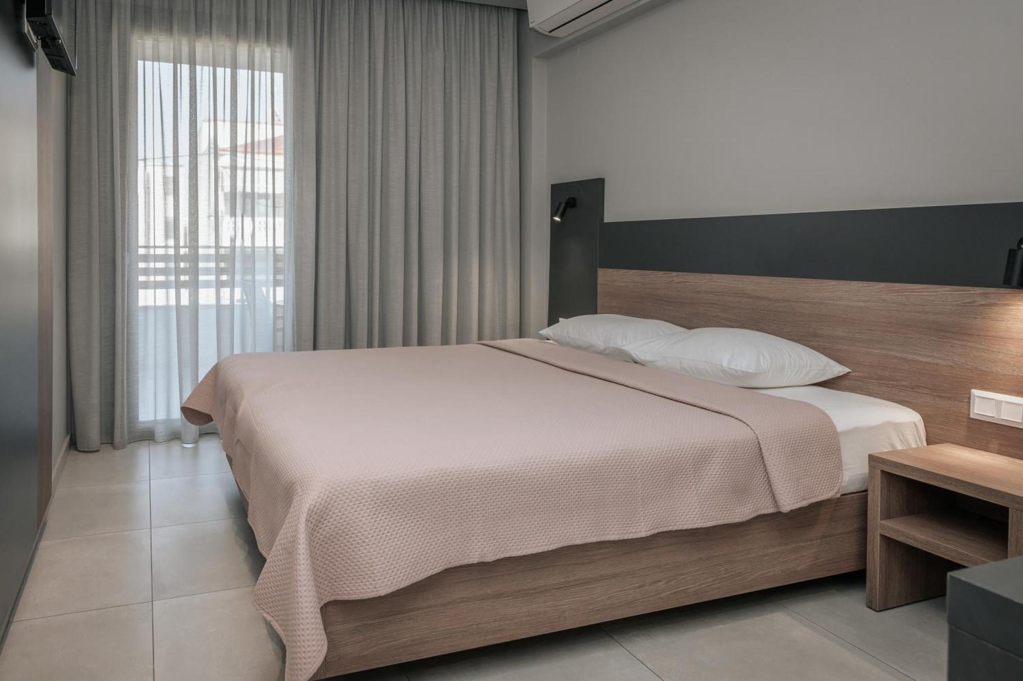 Elizabeth Queen Luxury Rooms Паралия-Катерини Экстерьер фото