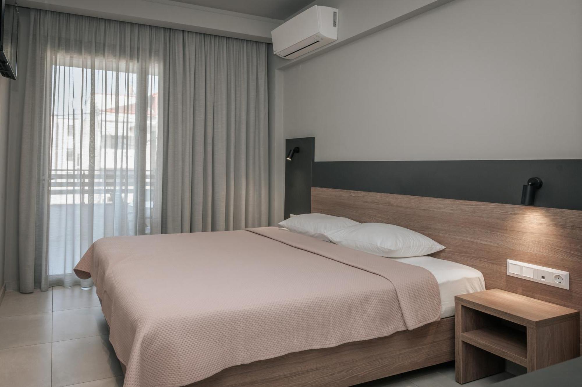 Elizabeth Queen Luxury Rooms Паралия-Катерини Экстерьер фото