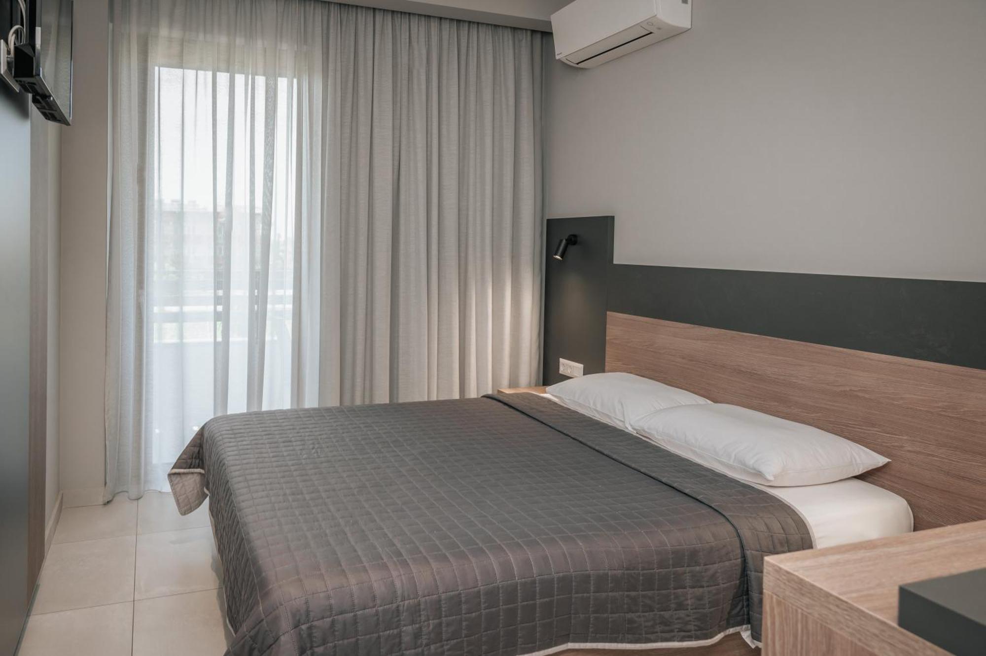 Elizabeth Queen Luxury Rooms Паралия-Катерини Экстерьер фото