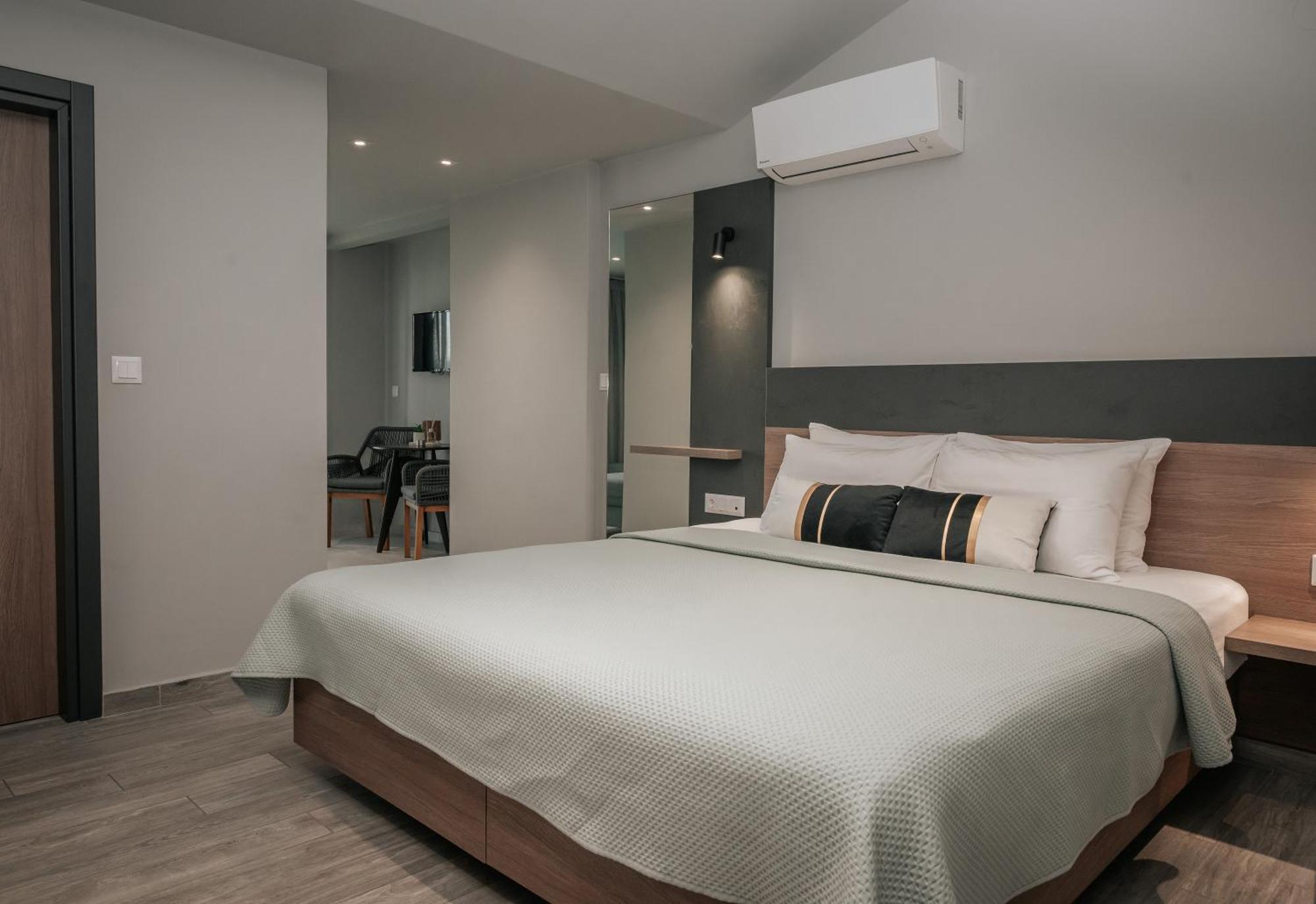Elizabeth Queen Luxury Rooms Паралия-Катерини Экстерьер фото